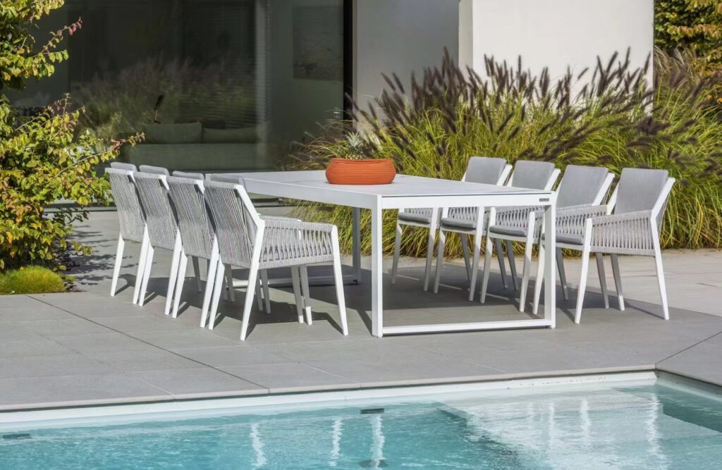 outdoor dining sets